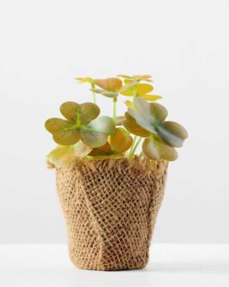 14cm Clover Artificial Plant  in Burlap wrap Potted Flowers&Plants YeahFlower is one of Chinese leading OEM manufacturers and exporters , supplying the silk flowers, wholesale artificial trees 14cm Clover Artificial Plant  in Burlap wrap