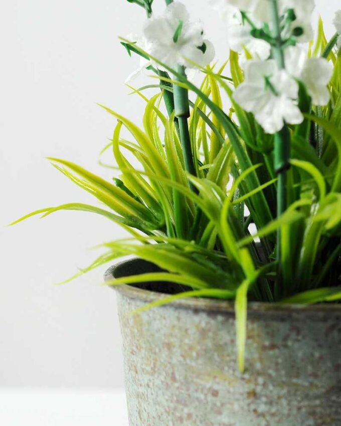 22cm Lavender Silk Flower in Metal Pot 3 22cm Lavender Silk Flower in Metal Pot