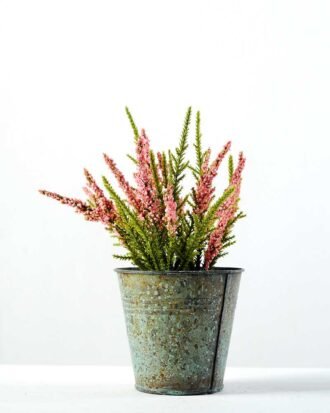 16cm Lavender Silk Flower  in Metal Pot Potted Flowers&Plants YeahFlower is one of Chinese leading OEM manufacturers and exporters , supplying the silk flowers, wholesale artificial trees 16cm Lavender Silk Flower  in Metal Pot
