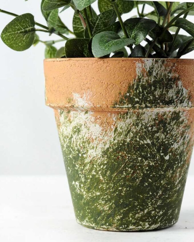 15cm Mini Leaves Artificial Plant  in Paper Pulp pot