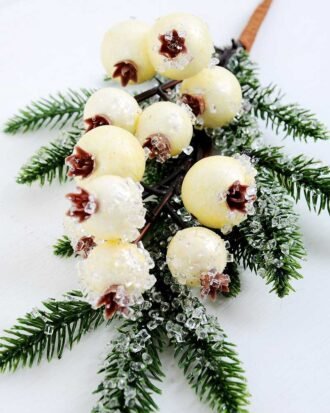 18*40cm Hawthorn & Pine twigs spray GS-3010091 Christmas Item YeahFlower is one of Chinese leading OEM manufacturers and exporters , supplying the silk flowers, wholesale artificial trees 18*40cm Hawthorn & Pine twigs spray GS-3010091