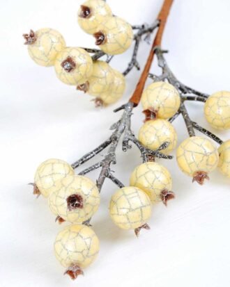 10*45cm Hawthorn spray GS-3010095 Christmas Item YeahFlower is one of Chinese leading OEM manufacturers and exporters , supplying the silk flowers, wholesale artificial trees 10*45cm Hawthorn spray GS-3010095