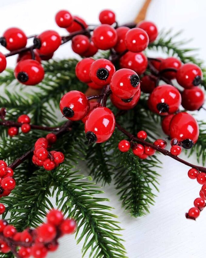 15*40cm red berry & Pine twigs spray GS-3010097