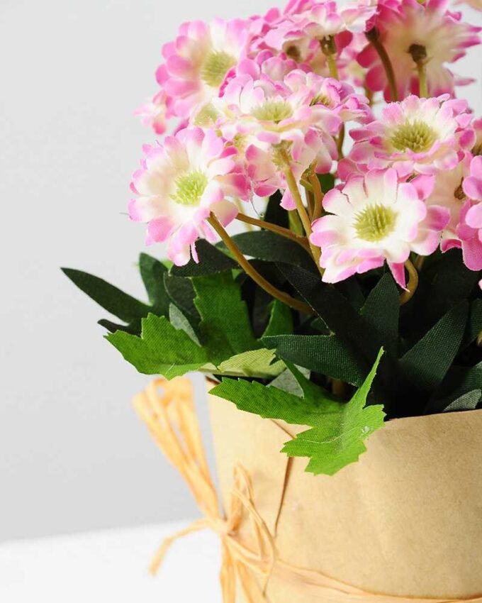 FLOWERS WRAPPED WITH PAPER GS-0338633