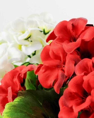 H:23cm Geranium With Metal Pot in Metal Frame GS-0339678