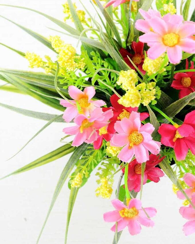 24cm Grass in Plastic Pot GS-0339724 4 24cm Grass in Plastic Pot GS-0339724