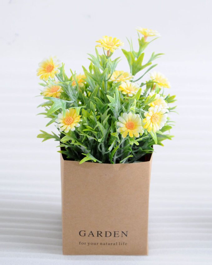 Artificial Flower 12*12*18.5cm Daisies in paper pot GS-03318110-Y1