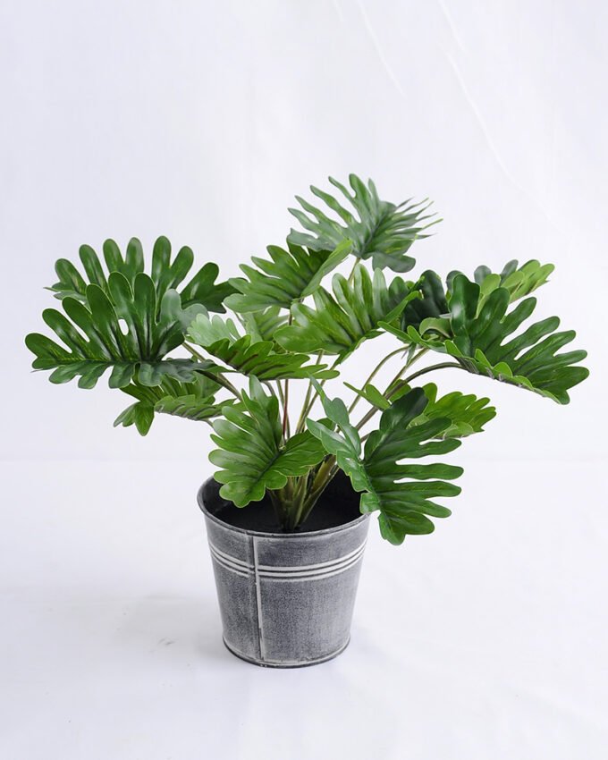 Artificial Plant 30*25*28cm Philodendron in Metal pot GS-66618004