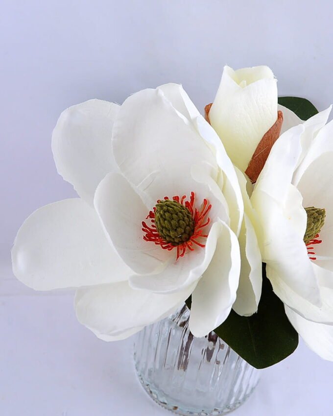 Artificial Flower 24*15*30CM Magnolia*3 in glass pot with fake water GS-52719037