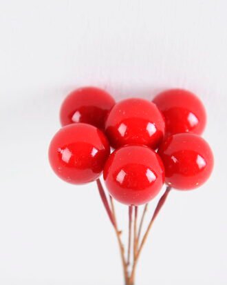 Artificial Plant 3.5*3.5*7CM Berry bouquet*6 GS-33519004 Christmas Item YeahFlower is one of Chinese leading OEM manufacturers and exporters , supplying the silk flowers, wholesale artificial trees Artificial Plant 3.5*3.5*7CM Berry bouquet*6 GS-33519004