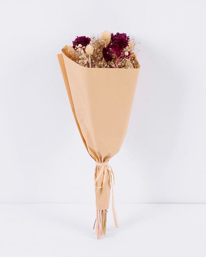 Dried Flowers 16*45CM Dried natural items bouquet with paper wrapped(30g/bouquet, H:45CM) GS-56620083 Bouquet YeahFlower is one of Chinese leading OEM manufacturers and exporters , supplying the silk flowers, wholesale artificial trees