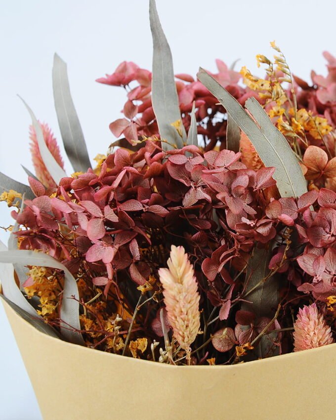 Dried Flowers 20*49CM Dried natural items bouquet with paper wrapped(55g/bouquet, H:50CM) GS-56621004JJA Dried Flowers YeahFlower is one of Chinese leading OEM manufacturers and exporters , supplying the silk flowers, wholesale artificial trees