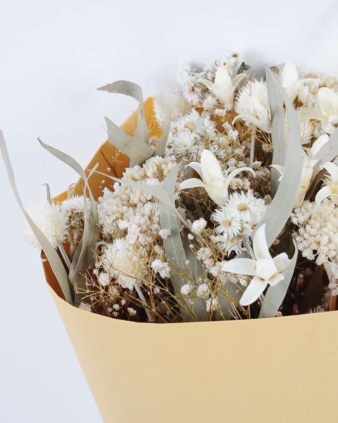 Dried Flowers 20*49CM Dried natural items bouquet with paper wrapped(65g/bouquet, H:50CM) GS-56621005JJA Dried Flowers YeahFlower is one of Chinese leading OEM manufacturers and exporters , supplying the silk flowers, wholesale artificial trees