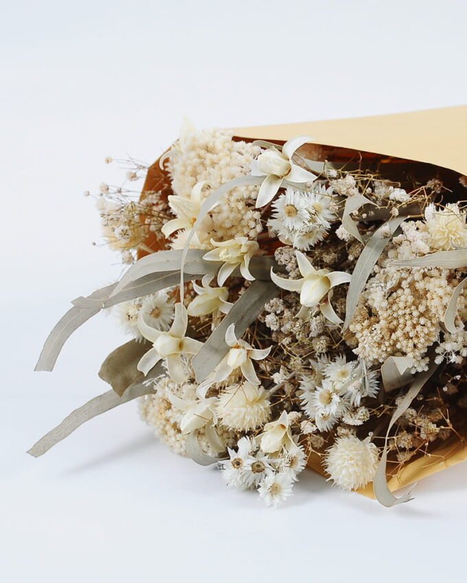 Dried Flowers 20*49CM Dried natural items bouquet with paper wrapped(65g/bouquet, H:50CM) GS-56621005JJA Dried Flowers YeahFlower is one of Chinese leading OEM manufacturers and exporters , supplying the silk flowers, wholesale artificial trees