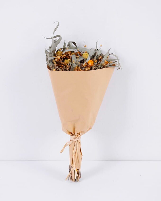 Dried Flowers 20*50CM Dried natural items bouquet with paper wrapped(90g/bouquet, H:50CM) GS-56620080 Bouquet YeahFlower is one of Chinese leading OEM manufacturers and exporters , supplying the silk flowers, wholesale artificial trees