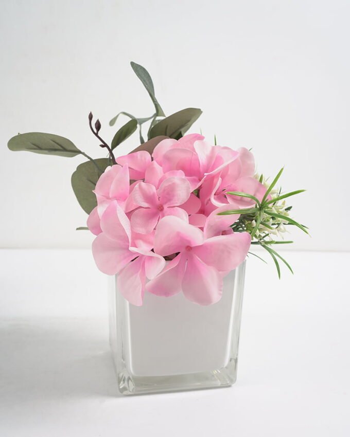 Artificial Flower 15*16*20CM Hydrange in glassware GS-06921048 Potted Flowers&Plants 3,000+ sqm showroom with thousands of artificial flowers, plants & trees ready for global sourcing.