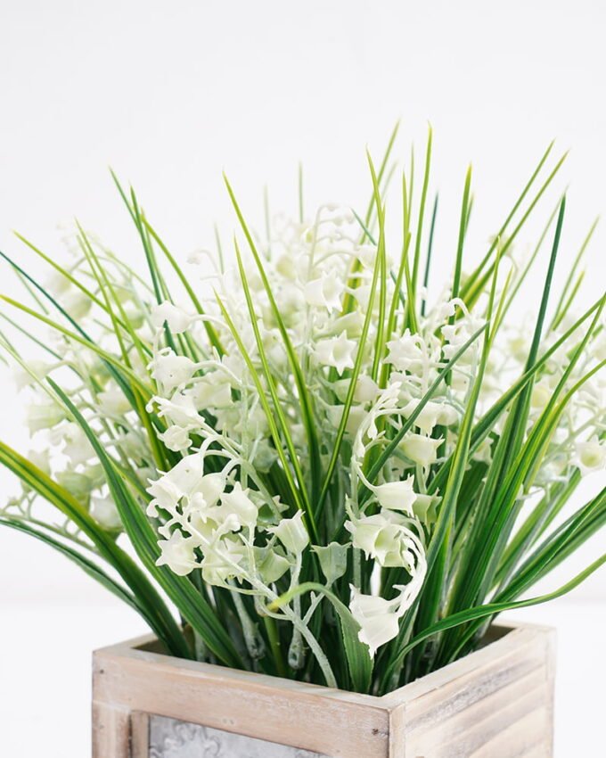 Artificial Plant Bellflower in MDF pot GS-03321097-W1_4 Artificial Plant 22*22*26cm Bellflower in MDF pot GS-03321097-W1 Potted Flowers&Plants YeahFlower is one of Chinese leading OEM manufacturers and exporters , supplying the silk flowers, wholesale artificial trees