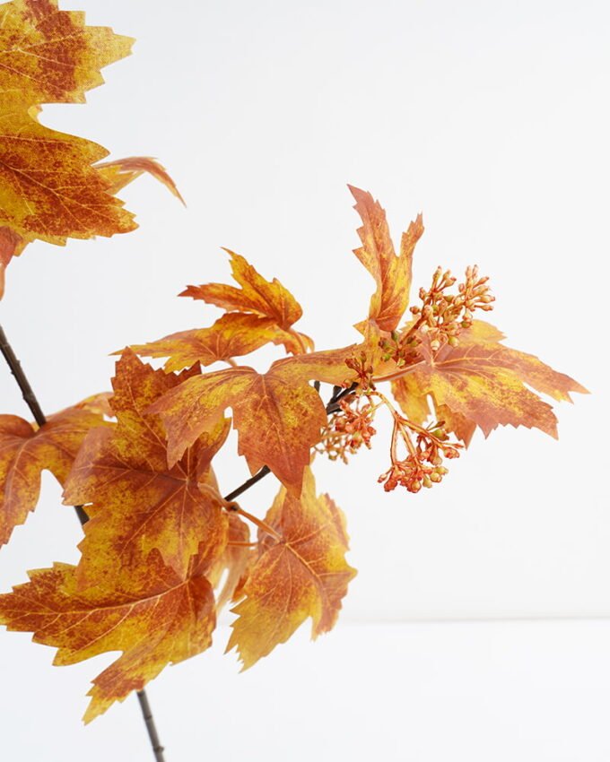 Artificial Plant 25*90CM Grape leaves GS-41621003-Y1 Leaves&Sprays&Foliages YeahFlower is one of Chinese leading OEM manufacturers and exporters , supplying the silk flowers, wholesale artificial trees