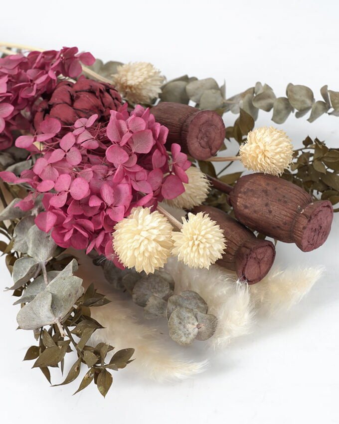 Dried Flowers 20*50CM Dried natural items bouquet with paper wrapped(60g/bouquet, H:50CM) GS-56621058 Bouquet YeahFlower is one of Chinese leading OEM manufacturers and exporters , supplying the silk flowers, wholesale artificial trees