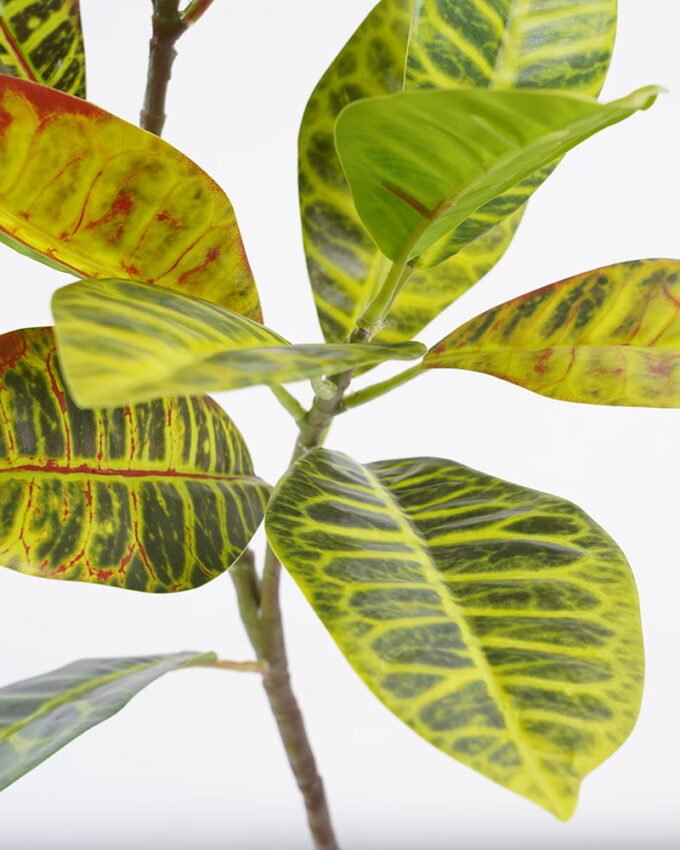Artificial Plant 28*102CM Oak spray*3 GS-61721002 Leaves&Sprays&Foliages 3,000+ sqm showroom with thousands of artificial flowers, plants & trees ready for global sourcing.
