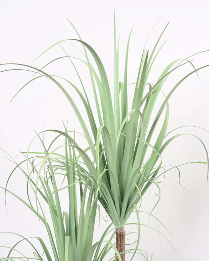 Artificial Tree 66*53*87CM Grass potted in pp pot GS-61921027 Tree&Plant YeahFlower is one of Chinese leading OEM manufacturers and exporters , supplying the silk flowers, wholesale artificial trees