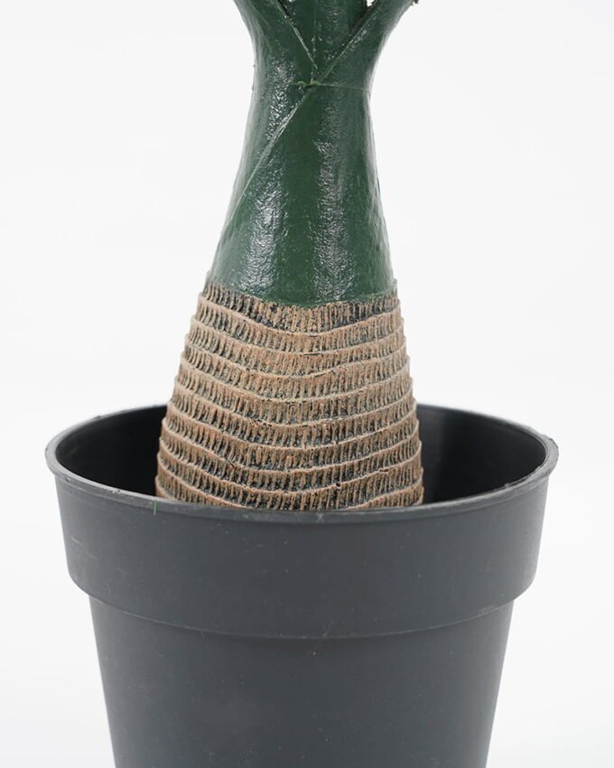 Artificial Tree 41*38*40CM Kwei leaves in pp pot GS-64221008 Tree&Plant YeahFlower is one of Chinese leading OEM manufacturers and exporters , supplying the silk flowers, wholesale artificial trees