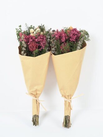 Dried Flowers 20*50CM Dried natural items bouquet with paper wrapped(85g/bouquet, H:50CM) GS-56621068 Bouquet 3,000+ sqm showroom with thousands of artificial flowers, plants & trees ready for global sourcing.