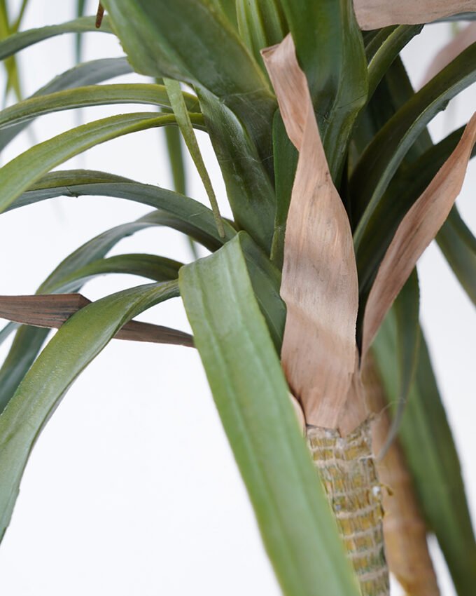 Artificial Tree 80*80*110CM POTTED DRACAENA fake trees GS-63321042 Tree&Plant YeahFlower is one of Chinese leading OEM manufacturers and exporters , supplying the silk flowers, wholesale artificial trees