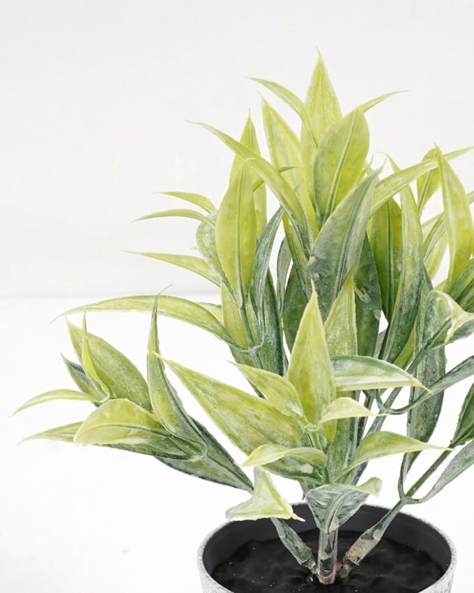Artificial Plant 9*16CM GRASS IN PE POT GS-05521087 Potted Flowers&Plants YeahFlower is one of Chinese leading OEM manufacturers and exporters , supplying the silk flowers, wholesale artificial trees
