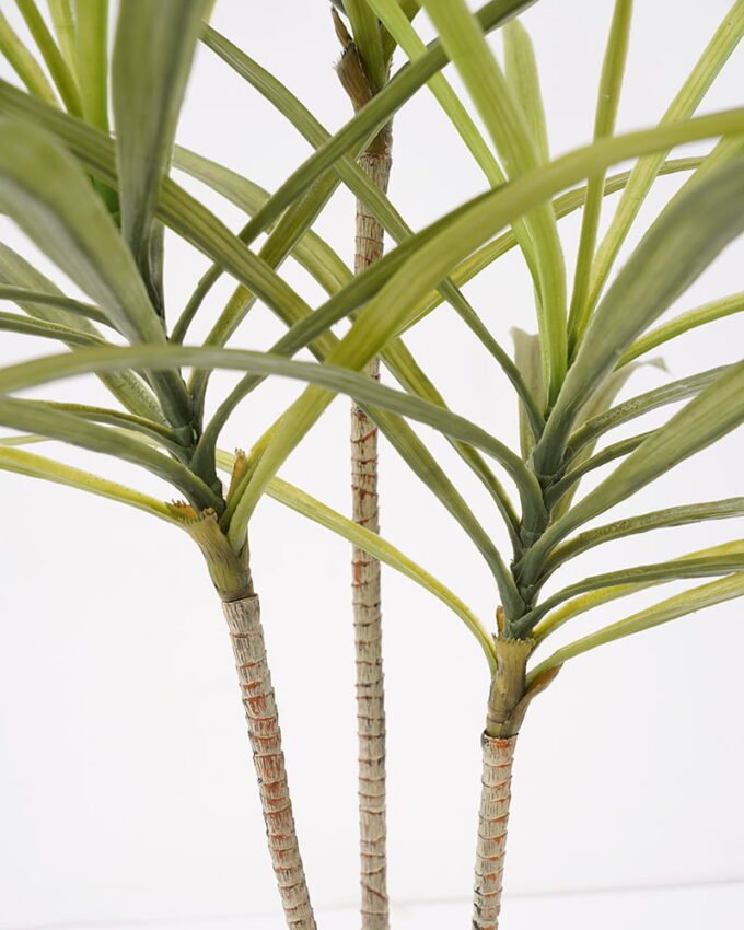 Artificial Tree 62*54*150cm Dracaena tree in pp pot GS-48521023 Tree&Plant YeahFlower is one of Chinese leading OEM manufacturers and exporters , supplying the silk flowers, wholesale artificial trees