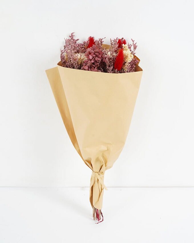 Dried Flowers 20*12*50CM Dried natural items bouquet with paper wrapped(60g/bouquet, H:50CM) GS-56621083 Bouquet YeahFlower is one of Chinese leading OEM manufacturers and exporters , supplying the silk flowers, wholesale artificial trees