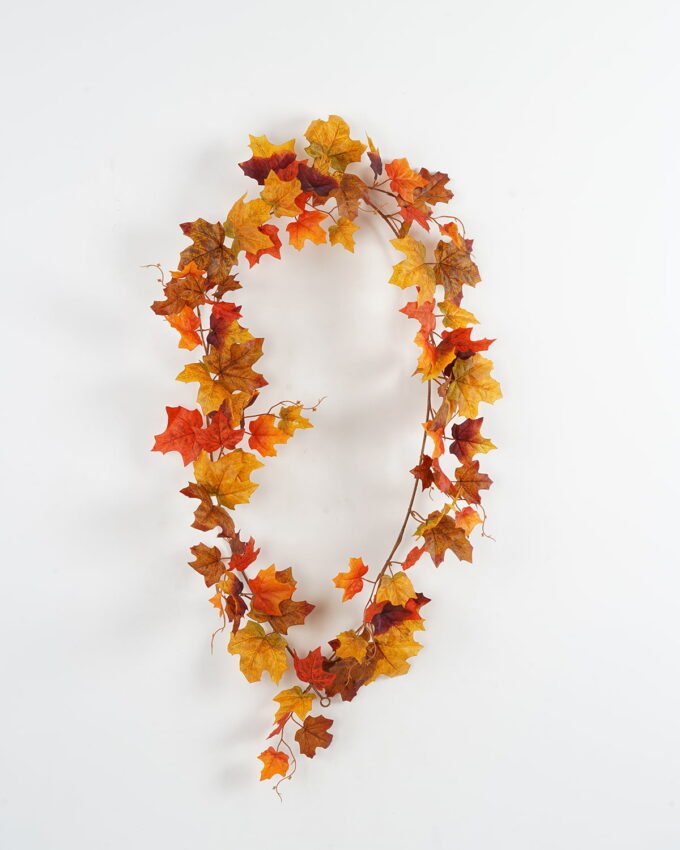 Artificial Plant Maple leaves Garland GS-64221018_1 Artificial Plant 25*198cm Maple leaves Garland GS-64221018 Leaves&Sprays&Foliages YeahFlower is one of Chinese leading OEM manufacturers and exporters , supplying the silk flowers, wholesale artificial trees