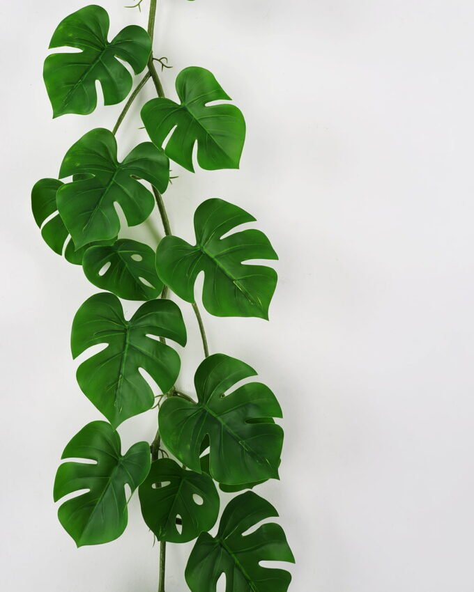 Artificial Plant 26*114cm Rohdea japonica Garland GS-06921058 Leaves&Sprays&Foliages YeahFlower is one of Chinese leading OEM manufacturers and exporters , supplying the silk flowers, wholesale artificial trees