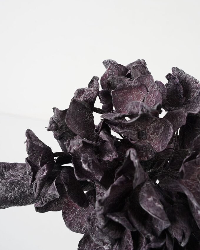 Artificial Flower 22*16*32cm Hydrangea in Dired effect GS-66221001 Single Flowers YeahFlower is one of Chinese leading OEM manufacturers and exporters , supplying the silk flowers, wholesale artificial trees