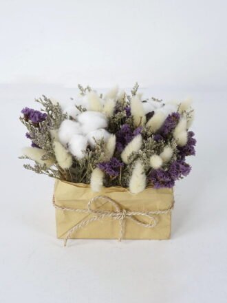 Dried Flowers 13*16cm Dried natural items bouquet in paper box GS-56621131 Dried Flowers YeahFlower is one of Chinese leading OEM manufacturers and exporters , supplying the silk flowers, wholesale artificial trees