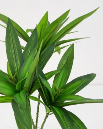 Artificial Plant 28*28*36cm Brazilian bamboo Spray*3 GS-23121015 Leaves&Sprays&Foliages YeahFlower is one of Chinese leading OEM manufacturers and exporters , supplying the silk flowers, wholesale artificial trees