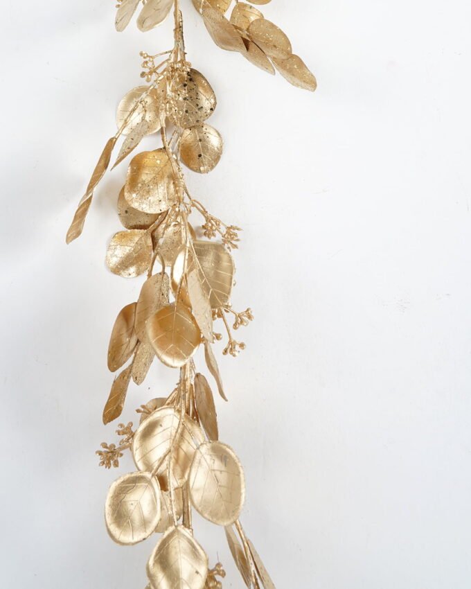 Artificial Plant Eucalyptus garland GS-54021073_1 Artificial Plant 18*177cm Eucalyptus garland GS-54021073 Christmas Item YeahFlower is one of Chinese leading OEM manufacturers and exporters , supplying the silk flowers, wholesale artificial trees