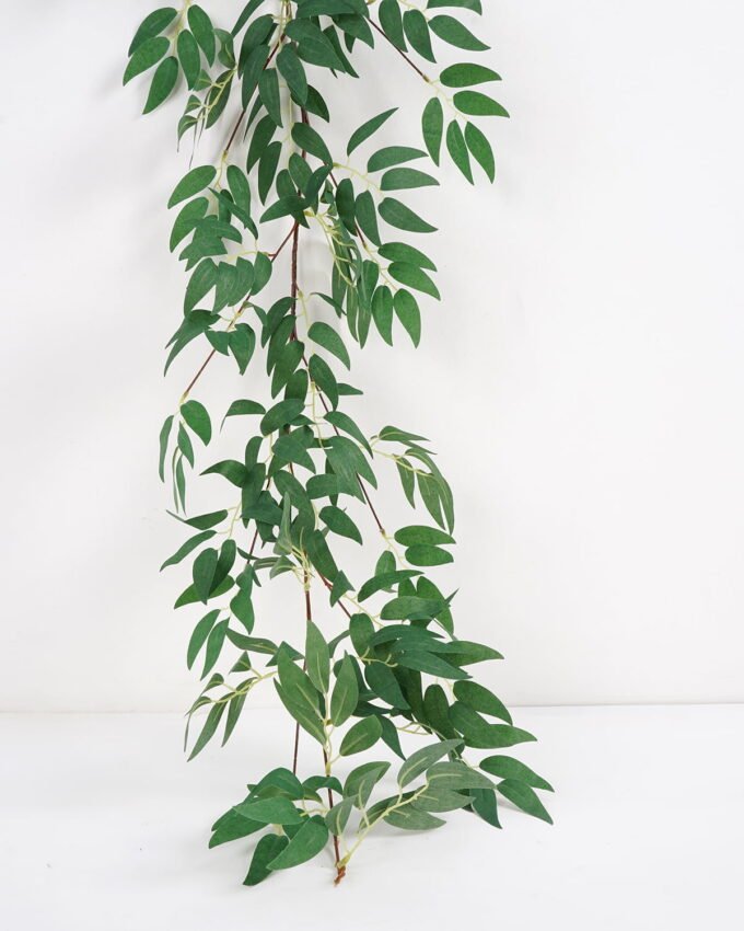 Artificial Plant 20*155cm salix leaf Hanging GS-17721086 Banners&Garlands YeahFlower is one of Chinese leading OEM manufacturers and exporters , supplying the silk flowers, wholesale artificial trees