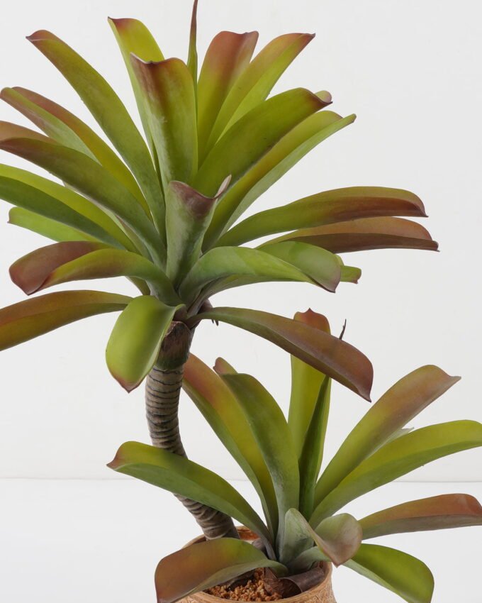 Artificial Tree 50*50*68cm Ananas Mill *2 in cement pot GS-19222029 Tree&Plant YeahFlower is one of Chinese leading OEM manufacturers and exporters , supplying the silk flowers, wholesale artificial trees