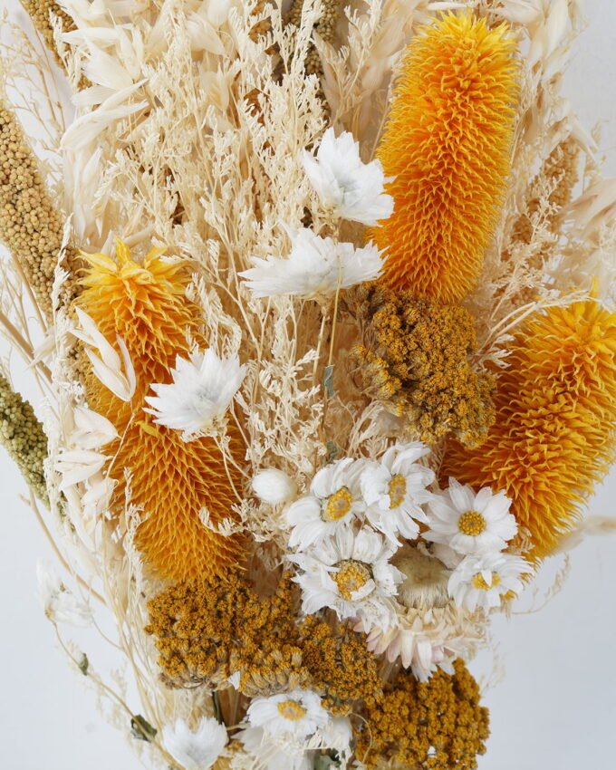 Dried Flowers H:50CM Dried natural items bouquet with pvc/paper wrapped(110g/bouquet) GS-56622015JJA Bouquet YeahFlower is one of Chinese leading OEM manufacturers and exporters , supplying the silk flowers, wholesale artificial trees