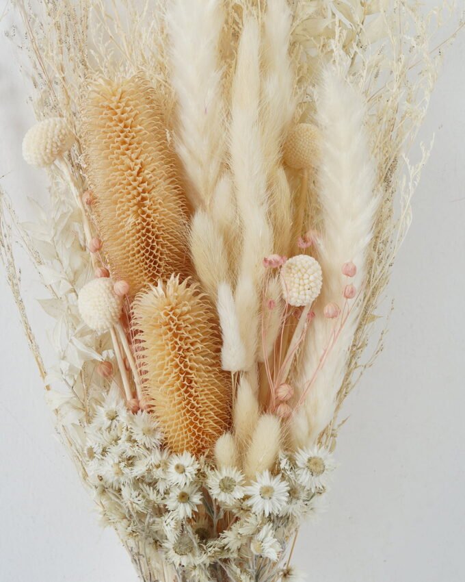 Dried Flowers H:50CM Dried natural items bouquet with pvc/paper wrapped(83g/bouquet) GS-56622034 Bouquet YeahFlower is one of Chinese leading OEM manufacturers and exporters , supplying the silk flowers, wholesale artificial trees
