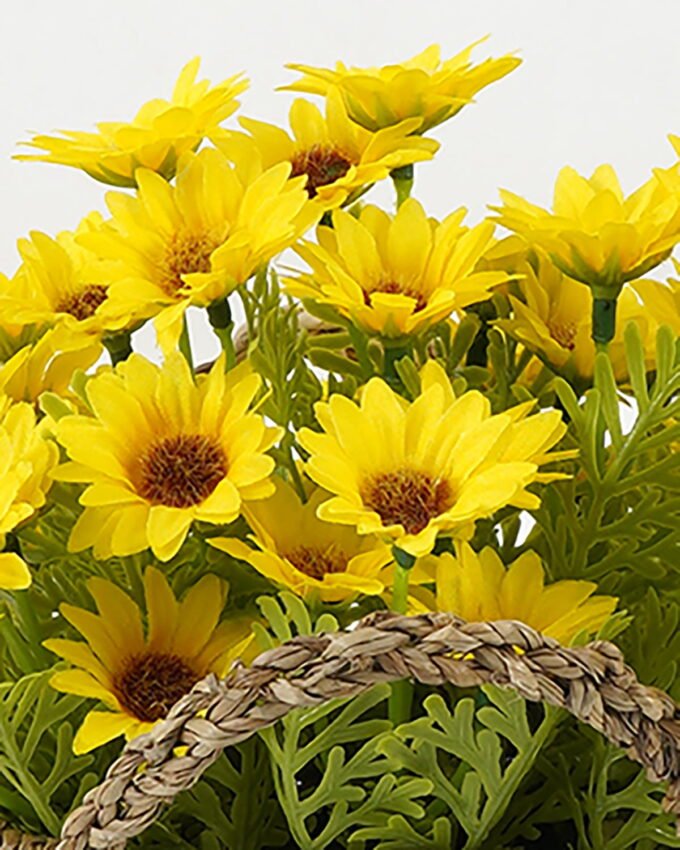 Artificial Flower 20*15*23cm Daisy in Basket GS-03322106P1P40-Y1 Potted Flowers&Plants YeahFlower is one of Chinese leading OEM manufacturers and exporters , supplying the silk flowers, wholesale artificial trees