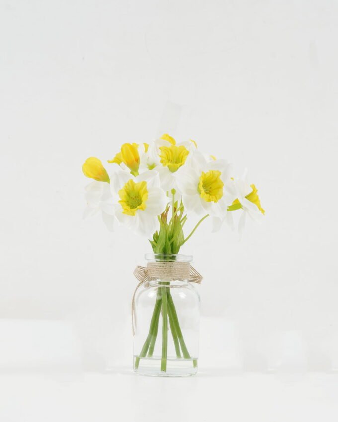Artificial Flower 17*17*19cm Narcissus flower in glass GS-16822053 Potted Flowers&Plants YeahFlower is one of Chinese leading OEM manufacturers and exporters , supplying the silk flowers, wholesale artificial trees