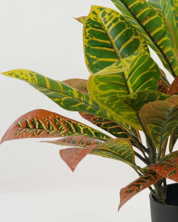 Artificial Tree 45*45*49cm Tree *3 tree GS-30422041 Tree&Plant YeahFlower is one of Chinese leading OEM manufacturers and exporters , supplying the silk flowers, wholesale artificial trees