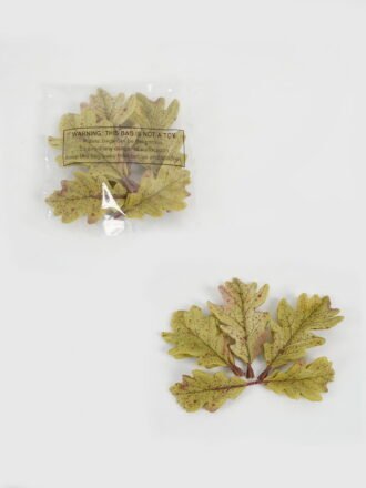 Artificial Plant 40*40*50cm Oak leaf *4 bush GS-65722015CONTI Leaves&Sprays&Foliages 3,000+ sqm showroom with thousands of artificial flowers, plants & trees ready for global sourcing.