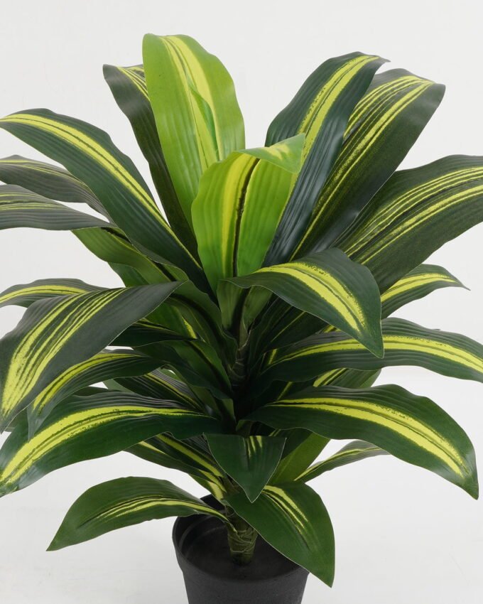Artificial Tree 50*50*58cm Sago cycas in PP pot GS-30422128 Tree&Plant YeahFlower is one of Chinese leading OEM manufacturers and exporters , supplying the silk flowers, wholesale artificial trees