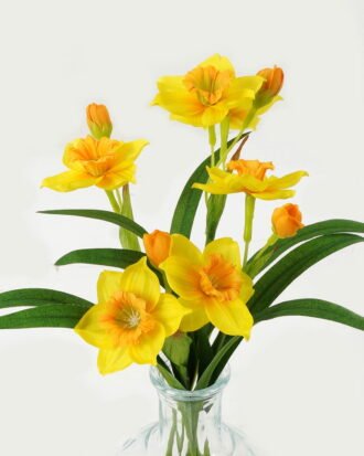 Artificial Flower 25*17*33cm Narcissus in glass ware GS-16823032-Y1 Potted Flowers&Plants YeahFlower is one of Chinese leading OEM manufacturers and exporters , supplying the silk flowers, wholesale artificial trees