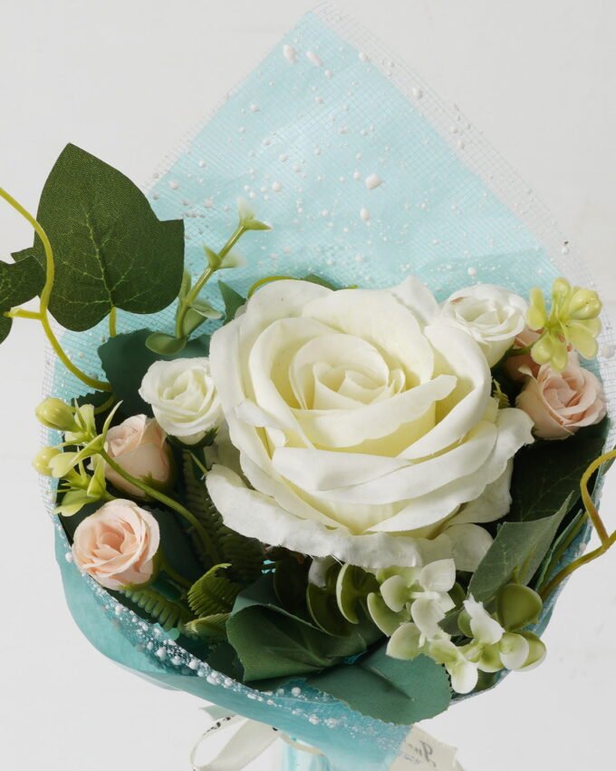 Artificial Flower 17*25CM Rose?with?paper?wrapped GS-59220012-W1 Bouquet YeahFlower is one of Chinese leading OEM manufacturers and exporters , supplying the silk flowers, wholesale artificial trees