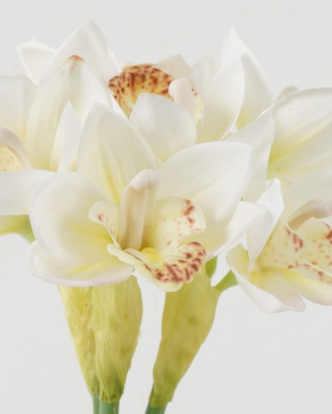 Artificial Flower 18*18*35cm Whelan * 3 GS-00523010-W1 Bouquet YeahFlower is one of Chinese leading OEM manufacturers and exporters , supplying the silk flowers, wholesale artificial trees