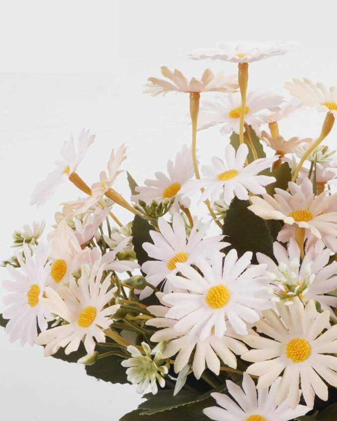 Artificial Flower 20*20*19cm Daisy in PP pot GS-03323028 Single Flowers YeahFlower is one of Chinese leading OEM manufacturers and exporters , supplying the silk flowers, wholesale artificial trees